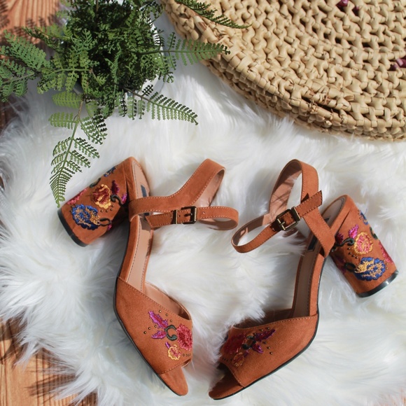 Mari A Shoes - Faux Suede Embroidered heel sandals